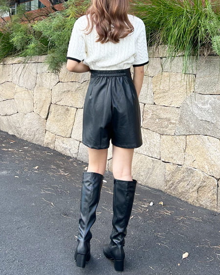 INGNI(イング) 配色胸刺しゅうケーブル半袖ニット オフホワイト/クロ