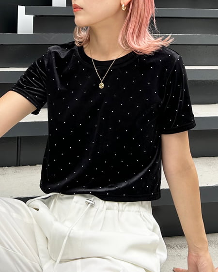 INGNI(イング) ストーン付ベロアTシャツ ｸﾛ