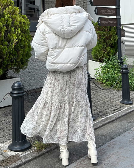 INGNI（イング） デコルテカットアウト花柄フリルワンピース ｱｲﾎﾞﾘｰ