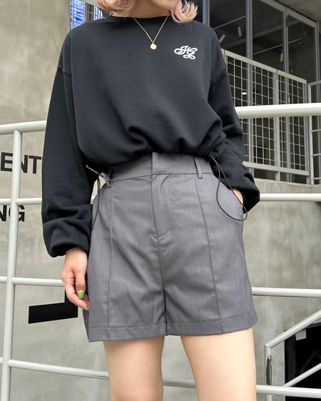 INGNI(イング) 裾ドロスト胸ロゴショートスウェットトップス クロ