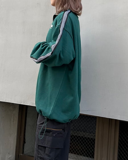 INGNI(イング) ハーフZIP裾ドロスト胸ロゴ袖ラインスウェットチュニック グリーン