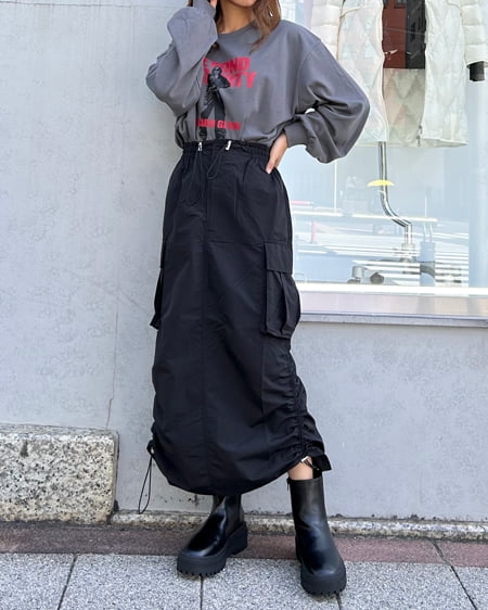 INGNI（イング） GirlプリントロゴロングTシャツ ｽﾐｸﾛ