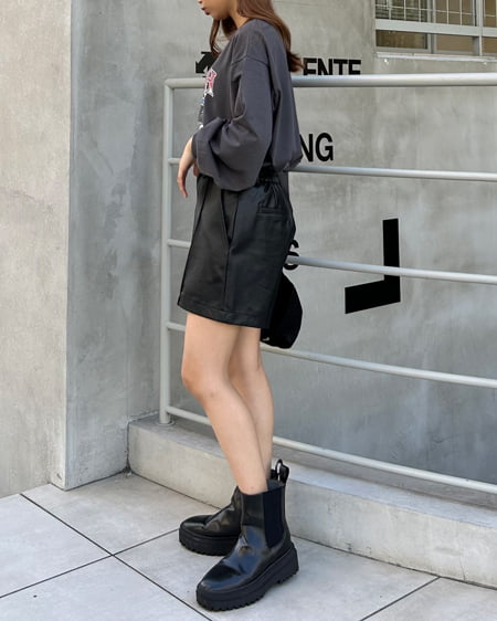 INGNI(イング) イーグルロゴロングTシャツ スミクロ/アカ