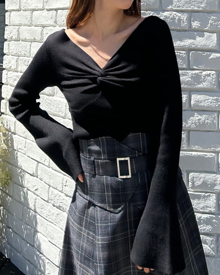 INGNI(イング) オフショルリボンフレアスリーブニット クロ