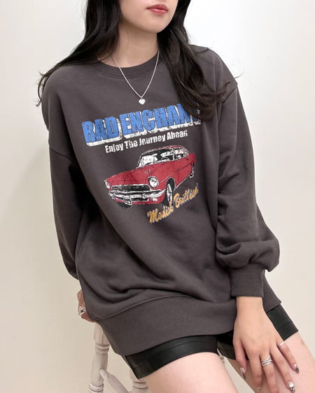 INGNI（イング） ヴィンテージカープリントプルオーバー ｽﾐｸﾛ