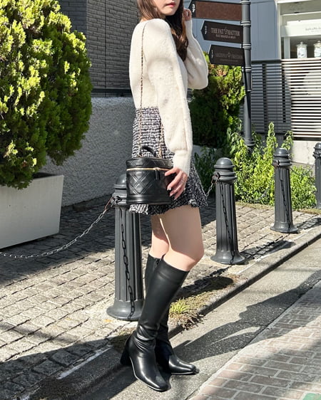 INGNI（イング） Vネック袖パールフェザーヤーンニット ｵﾌﾎﾜｲﾄ