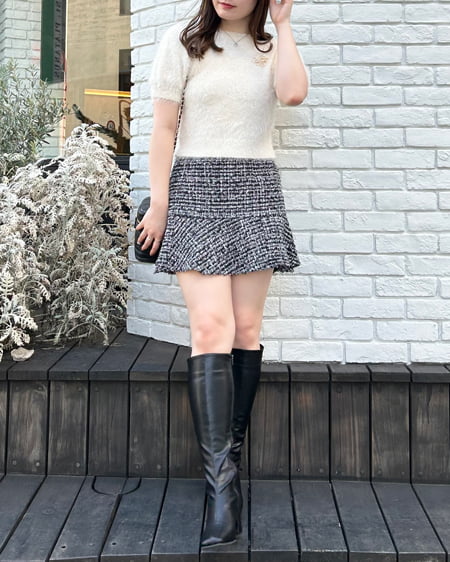 INGNI（イング） ブローチ付フェザーヤーンラメ半袖ニット ｱｲﾎﾞﾘｰ