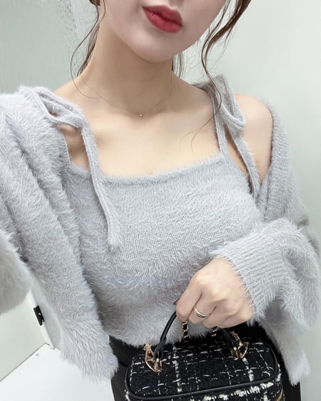 INGNI(イング) フェザーショート丈ニットカーディガン+肩リボンキャミSET グレージュ