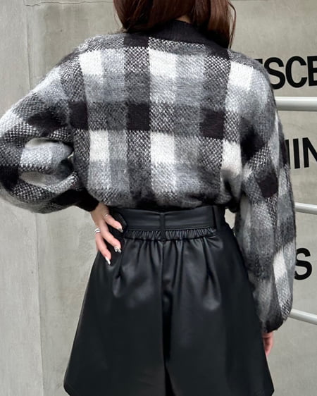 INGNI（イング） ショート丈チェック柄シャギーニット ｸﾛ