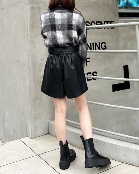 INGNI（イング） ショート丈チェック柄シャギーニット ｸﾛ