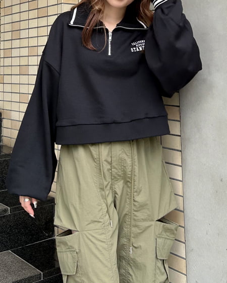 INGNI（イング） ハーフジップ胸ロゴライン配色ショートトップス ｸﾛ