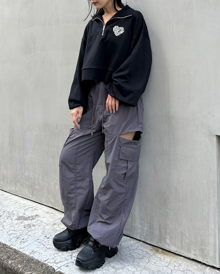 INGNI（イング） サイドスリットファスナー／ナイロンカーゴパンツ ﾁｬｺｰﾙｸﾞﾚｰ