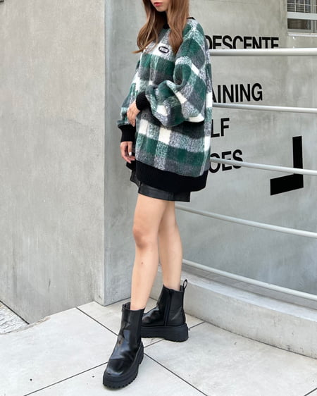 INGNI(イング) 胸刺しゅうロゴチェックリブチュニットップス グリーン