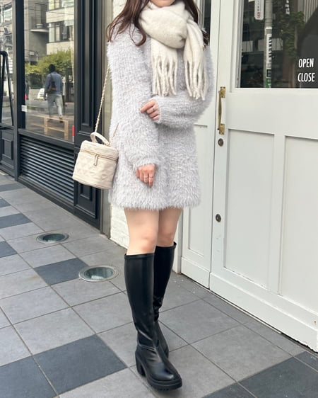 INGNI（イング） ブローチ付ラメフェザーニットミニワンピース ｸﾞﾚｰ