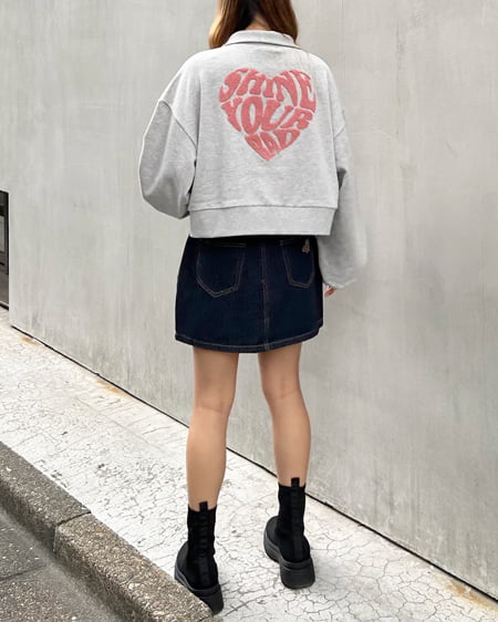 INGNI（イング） ハーフジップBackハートサガラロゴショートトップス ｸﾞﾚｰ