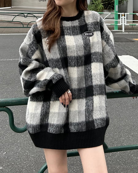 INGNI(イング) 胸刺しゅうロゴチェックリブチュニットップス クロ