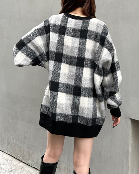 INGNI(イング) 胸刺しゅうロゴチェックリブチュニットップス クロ