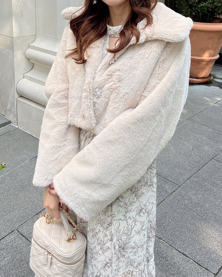 INGNI（イング） デコルテカットアウト花柄フリルワンピース ｱｲﾎﾞﾘｰ