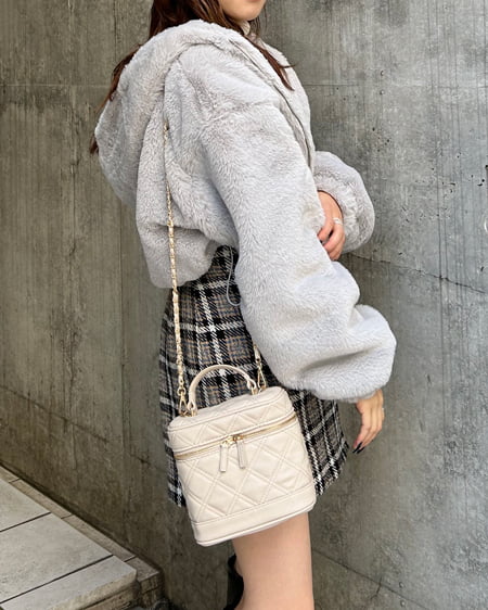 INGNI(イング) クロップド丈エコファーパーカー グレー