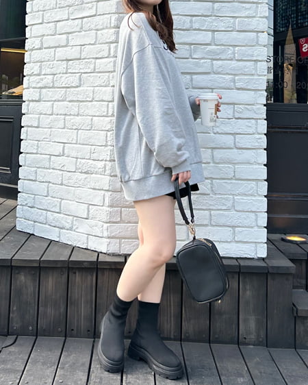 INGNI（イング） パール付ふくれ刺しゅうロゴチュニック ｸﾞﾚｰ