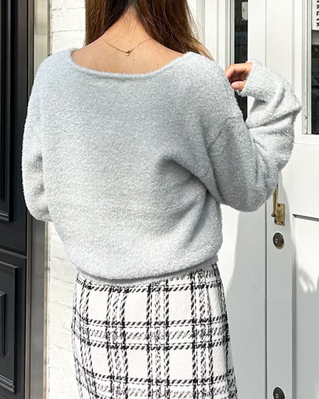 INGNI(イング) Vネックフェザーヤーンラメニット アイボリー