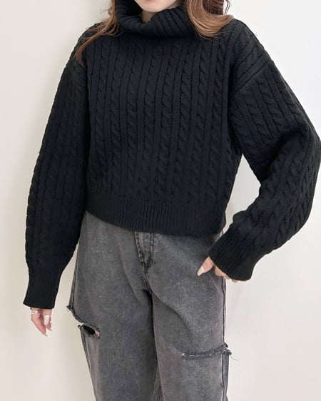 INGNI(イング) ショート丈オフタートルケーブルニット クロ