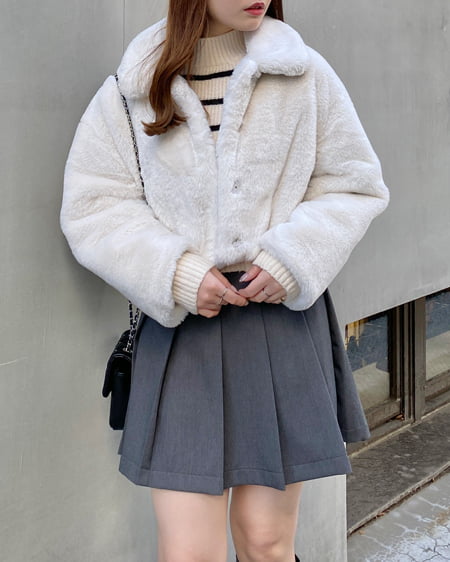 INGNI(イング) クロップド丈エコファーコート アイボリー