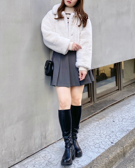 INGNI(イング) クロップド丈エコファーコート アイボリー