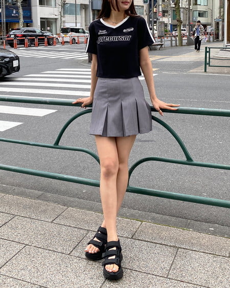 INGNI（イング） 袖ラインロゴショートTシャツ ｸﾛ