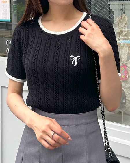 バイカラー透かしケーブルリボン刺しゅう半袖ニット（ＯＵＴＬＥＴ）
