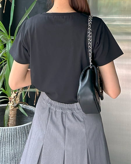 INGNI（イング） パールロゴTシャツ ｸﾛ