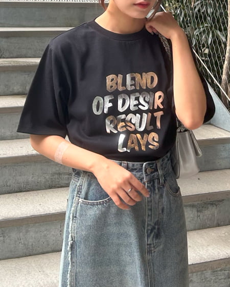 INGNI（イング） 箔プリントロゴTシャツ ｸﾛ