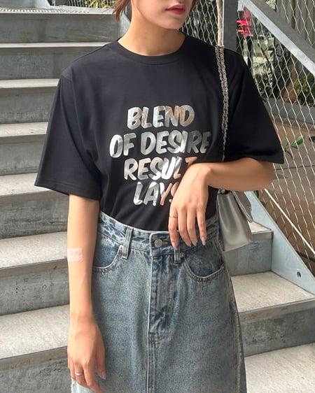 INGNI（イング） 箔プリントロゴTシャツ ｸﾛ