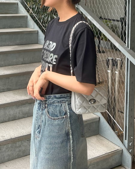 INGNI（イング） 箔プリントロゴTシャツ ｸﾛ
