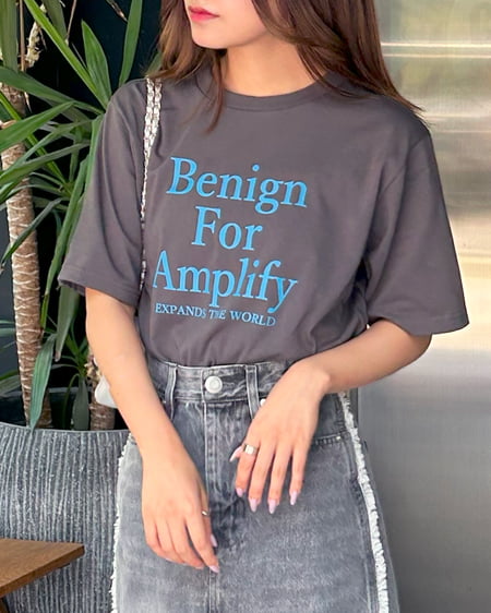 INGNI(イング) カラーレターロゴTシャツ ｽﾐｸﾛ/ﾌﾞﾙｰ