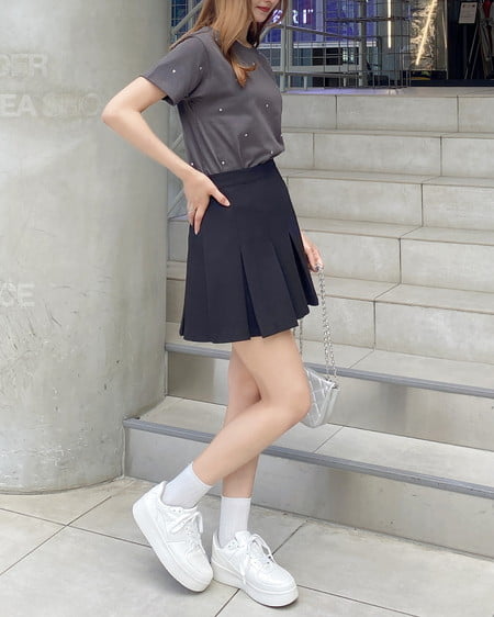 INGNI（イング） ラインストーン飛ばしTシャツ ﾁｬｺｰﾙｸﾞﾚｰ