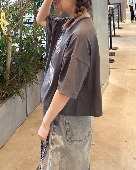 INGNI（イング） カレッジロゴショートTシャツ／Ａ ﾁｬｺｰﾙｸﾞﾚｰ