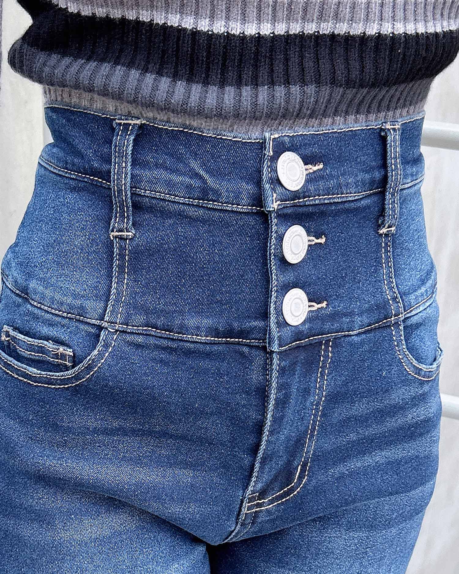 ハイウエストスキニーデニムパンツ｜INGNI(イング) 公式通販