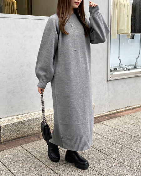 INGNI(イング) モックネックBackスリットニットワンピース グレー