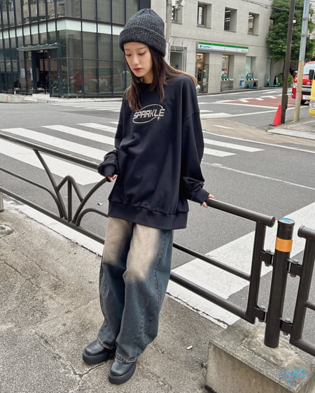 INGNI(イング) メタルロゴスウェットトップス クロ