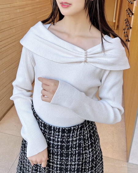 INGNI（イング） リブオフショルリボンパールパーツニット ｱｲﾎﾞﾘｰ