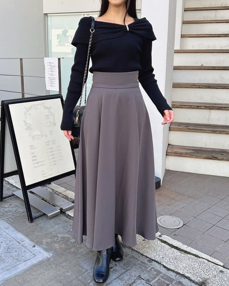 INGNI（イング） リブオフショルリボンパールパーツニット ｸﾛ