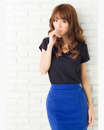 INGNI(イング) VネックTシャツ クロ