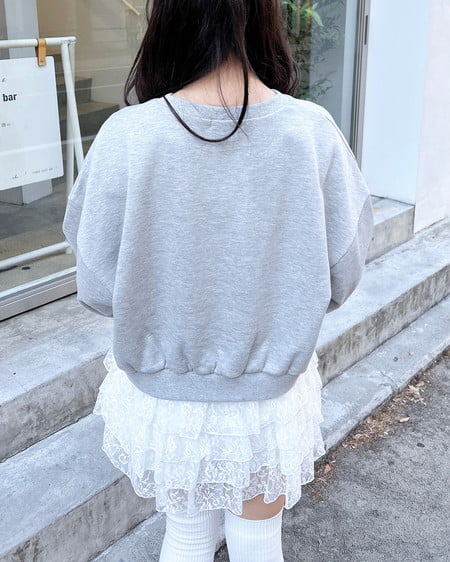 INGNI(イング) リボンカレッジロゴショートスウェットトップス グレー/オフホワイト