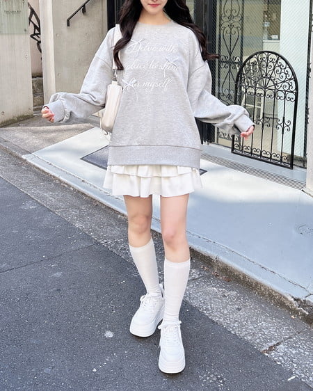 INGNI(イング) リボンモチーフロゴスウェットチュニック グレー/オフホワイト