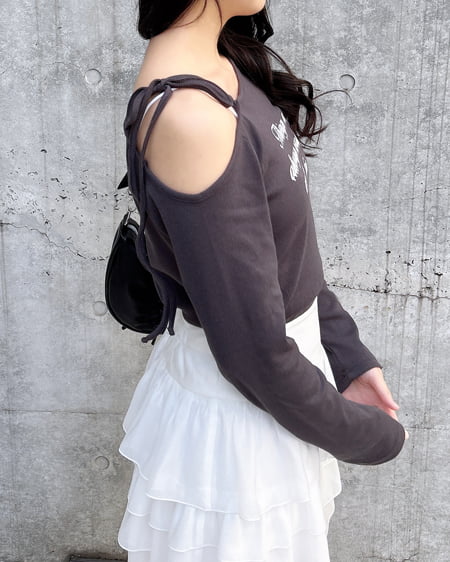 INGNI（イング） リボンロゴテレコワンショルダー長袖ピタTシャツ ﾁｬｺｰﾙｸﾞﾚｰ