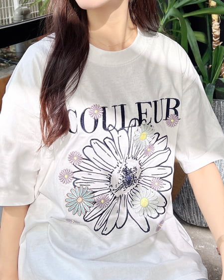 INGNI（イング） フラワー刺繍Tシャツ ｵﾌﾎﾜｲﾄ