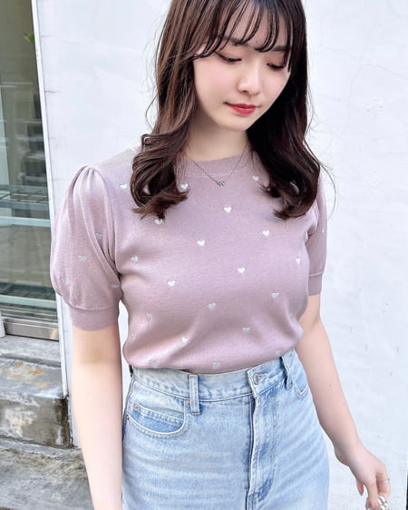 INGNI（イング） クルーネックハート刺繍ニット ﾋﾟﾝｸ/ｵﾌﾎﾜｲﾄ