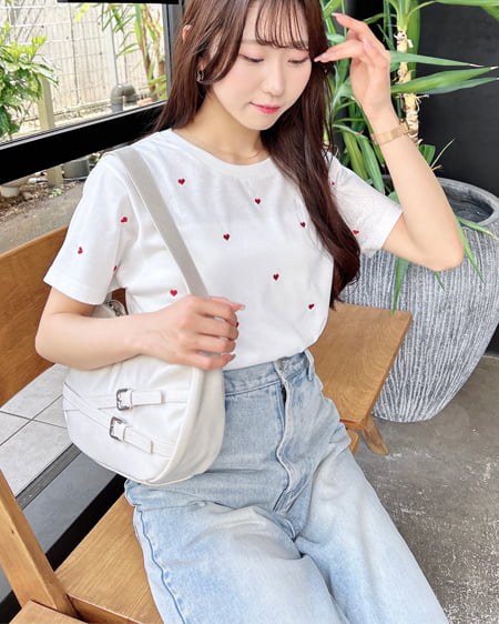 INGNI（イング） ハート刺繍Tシャツ ｵﾌﾎﾜｲﾄ/ｱｶ