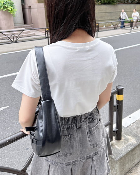 INGNI（イング） ガールロゴTシャツ ｵﾌﾎﾜｲﾄ